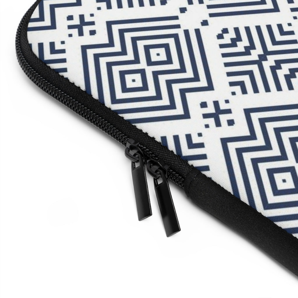 Bria Katherine Geometric Print Laptop Sleeve
