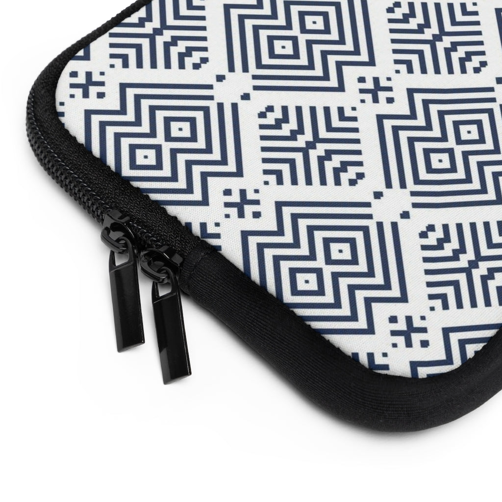 Bria Katherine Geometric Print Laptop Sleeve
