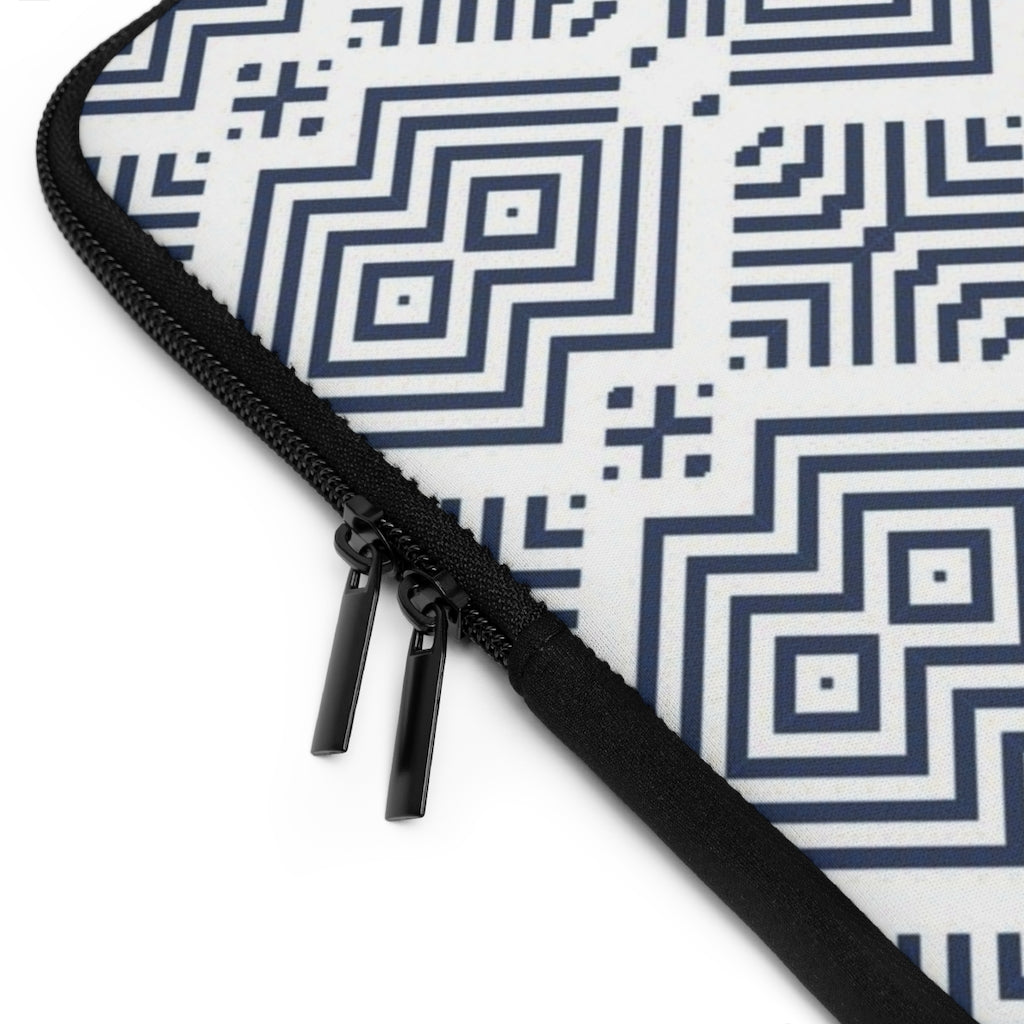 Bria Katherine Geometric Print Laptop Sleeve