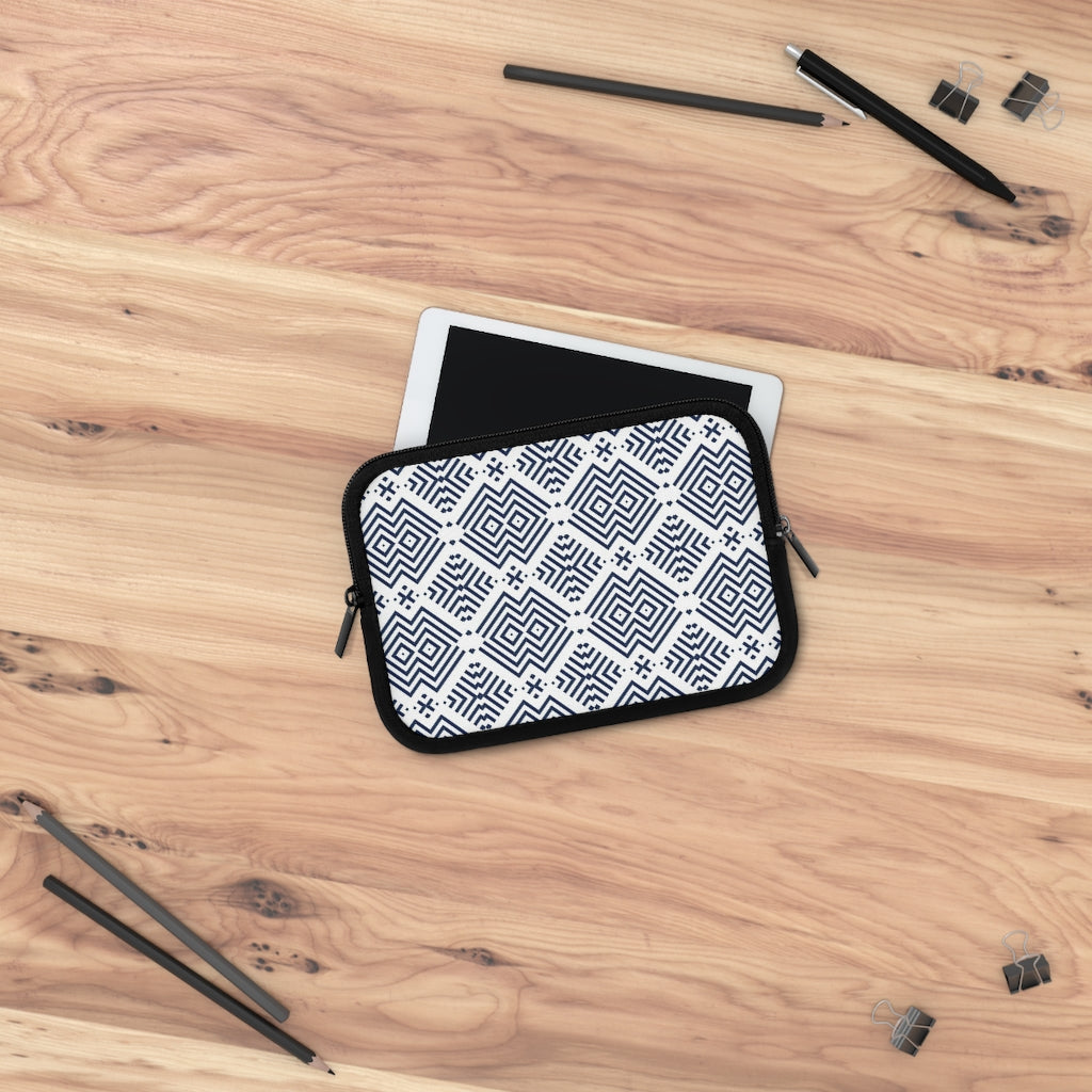 Bria Katherine Geometric Print Laptop Sleeve